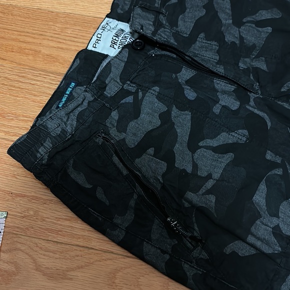 Projek Raw - Camo Shorts - Size 32 - Picture 6 of 9